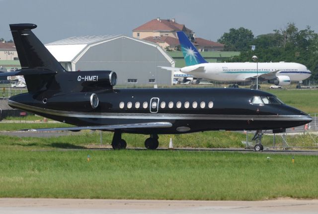 Dassault Falcon 900 (G-HMEI)