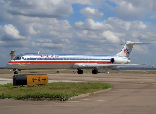 McDonnell Douglas MD-83 (N984TW)