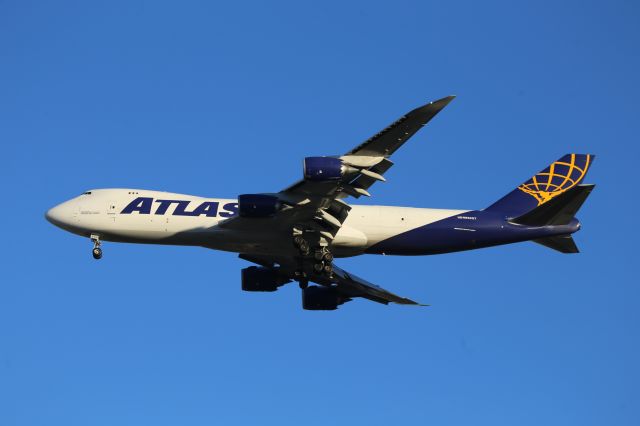 BOEING 747-8 (N852GT)