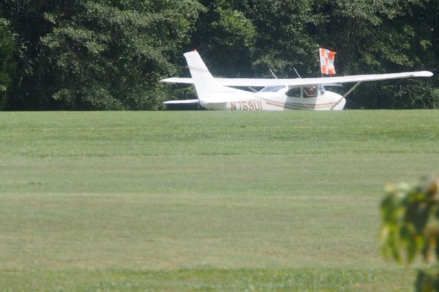 Cessna Skylane (N759UL)