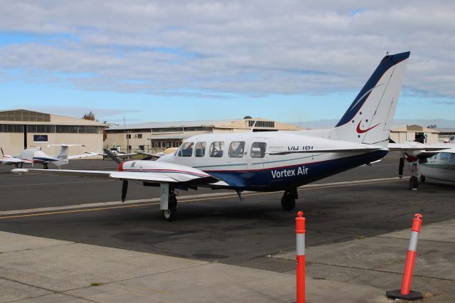 Piper Navajo (VH-IBI)