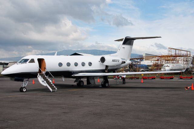 Gulfstream Aerospace Gulfstream 3 (N800TD) - Getting ready to depart to Teterboro, NJ.