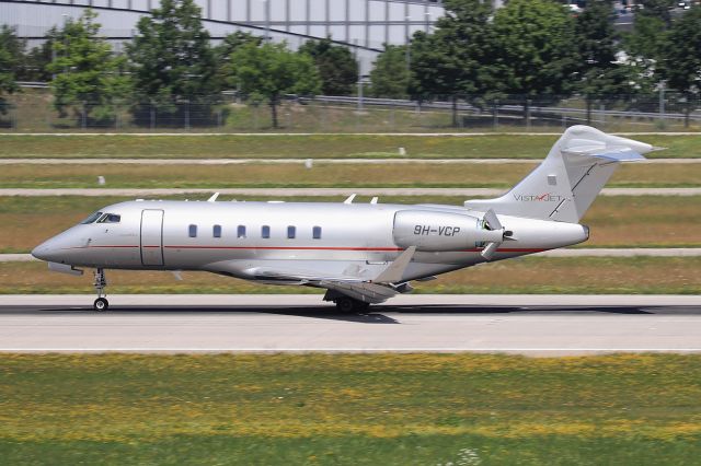 Canadair Challenger 350 (9H-VCP)