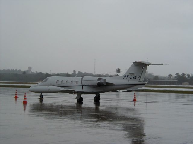 Learjet 35 (PT-LMY)