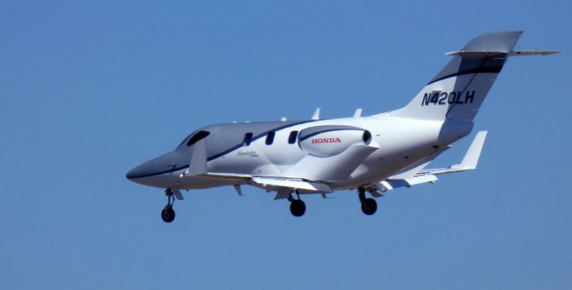 Honda HondaJet (N420LH) - On short final is this 2018 Honda HondaJet 420 in the Spring of 2022.