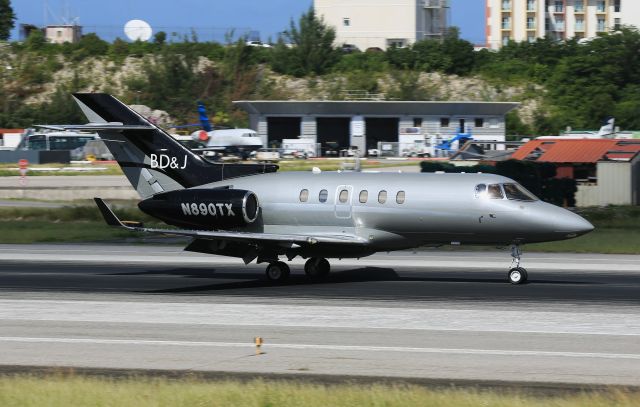 Hawker 800 (N890TX)