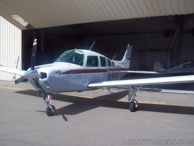 Beechcraft Bonanza (33) (N1953L)