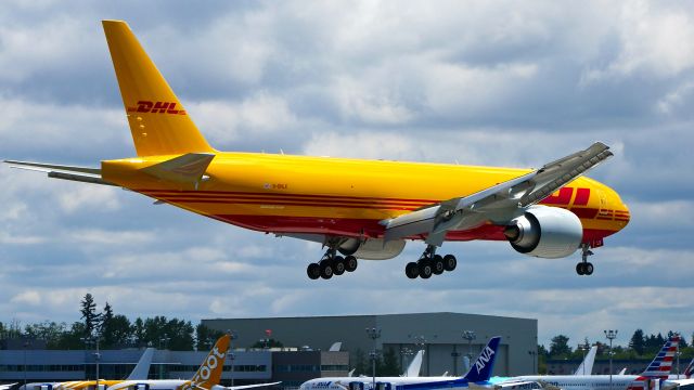 Boeing 777-200 (G-DHLX) - BOE326 on short final to Rwy 16R to complete a C1 flight on 5.20.22. (B777-F / ln 1715 / cn 67139).