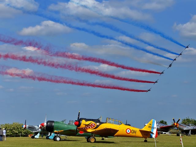 — — - Airshow 2015 à la Ferté Alais.