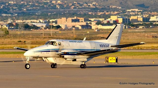 Beechcraft Airliner (N990AF)