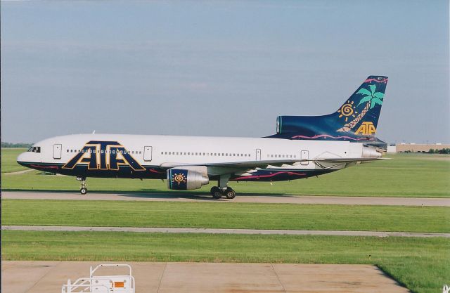 Lockheed L-1011 TriStar (N164AT)