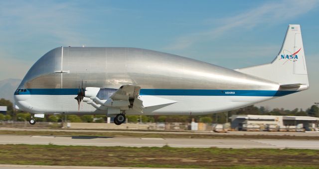 Aero Spacelines Super Guppy (N941NA)