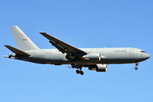 Boeing KC-46 Pegasus (1646020) - Pack 81 Heavy returns back to pease 