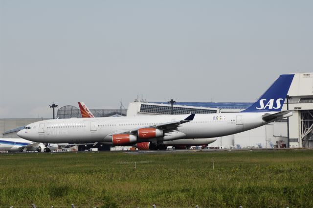 Airbus A340-300 (OY-KBA) - Departure at Narita Intl Airport Rnwy34L on 2012/10/13