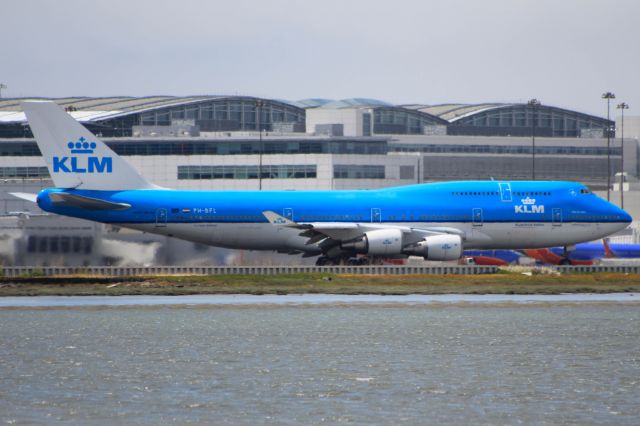 Boeing 747-400 (PH-BFL)