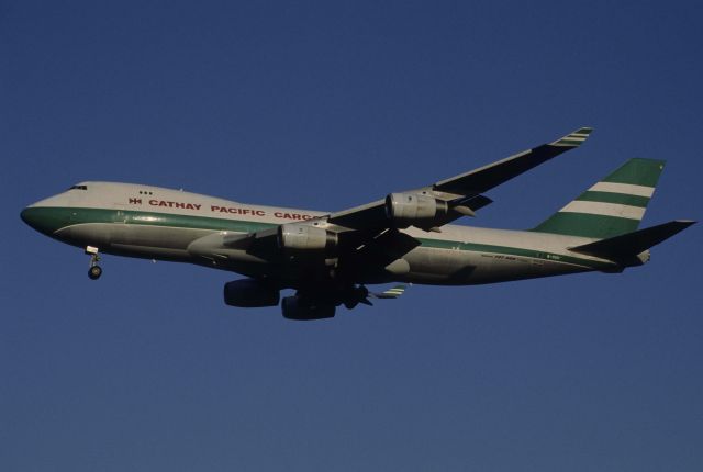 Boeing 747-200 (B-HUH) - Final Approach to Narita Intl Airport Rwy34L on 1998/11/25