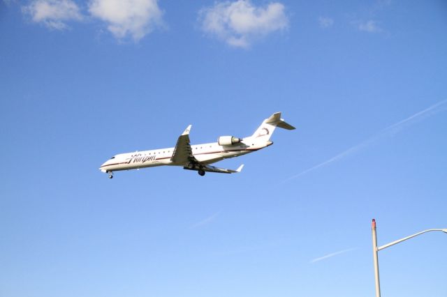 Canadair Regional Jet CRJ-700 (N606QX) - Horizon 2355 final approach runway 28L inbound from Spokane (GEG)