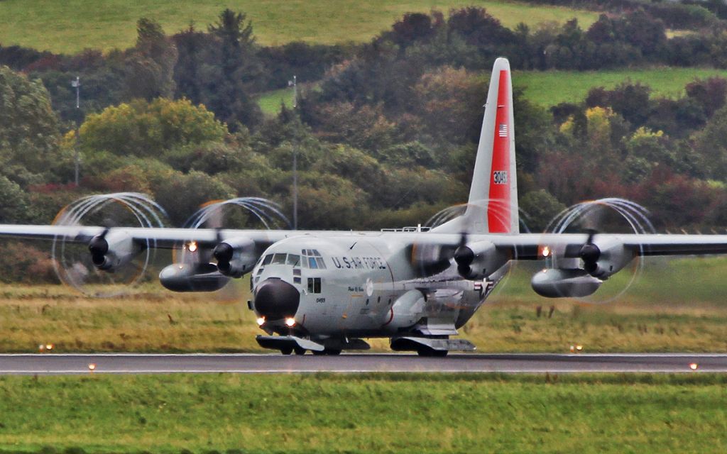 Lockheed C-130 Hercules (83-0493) - "rch937" usaf new york air guard lc-130h skibird 83-0493 dep shannon 23/9/17.