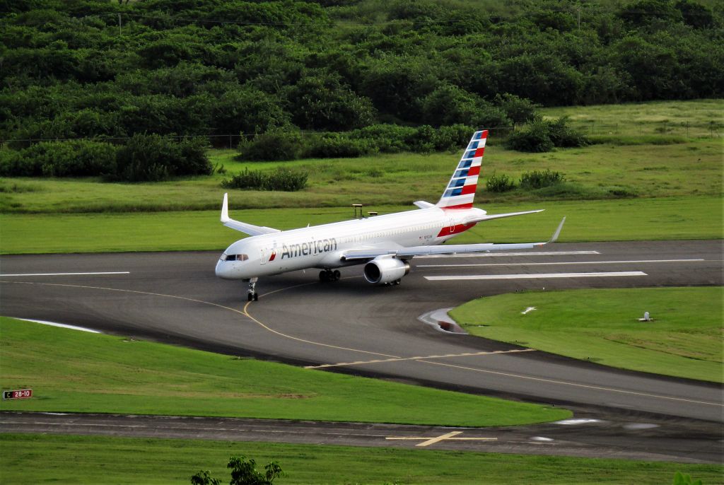 Boeing 757-200 (N192AN)