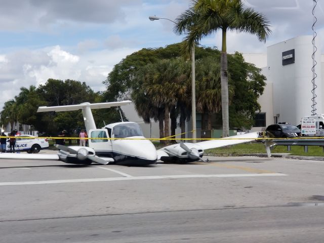 Beechcraft Duchess (N6015Z)