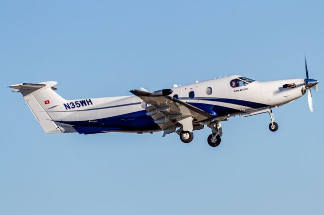 Pilatus PC-12 (N35WH)