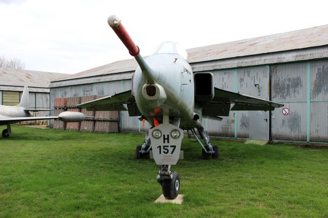 — — - musée de l aviation de chasse - aérodrome de montélimar-ancone