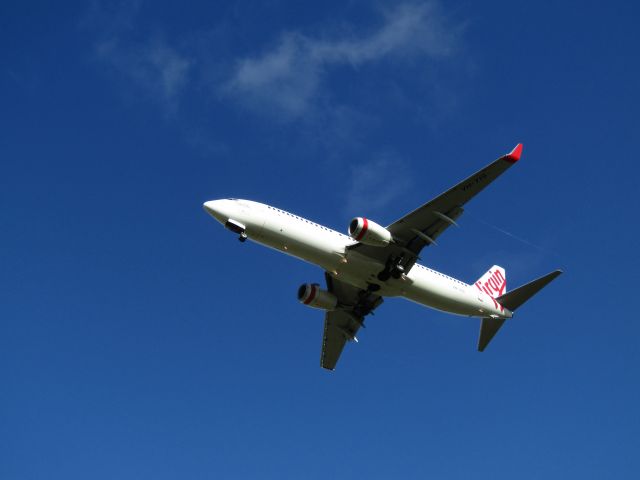 Boeing 737-800 (VH-YIS)