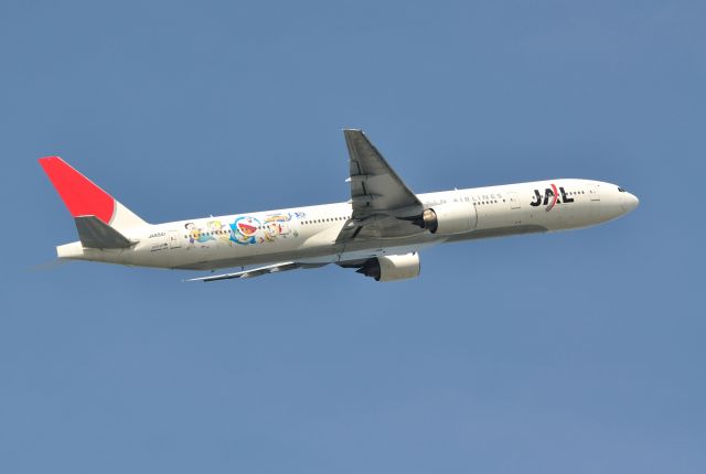 BOEING 777-300 (JA8941) - 2010/5/8