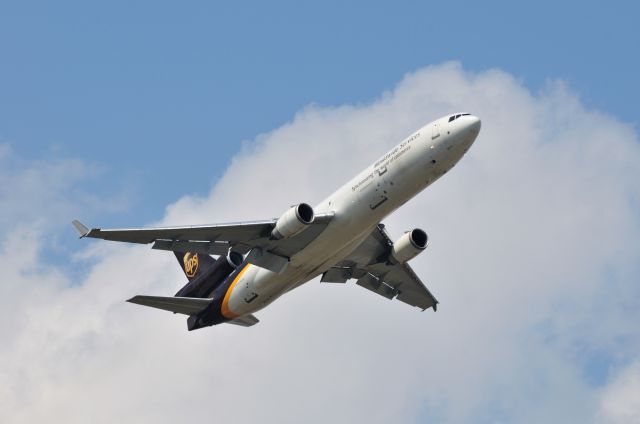 Boeing MD-11 (N257UP) - 2011/4/24