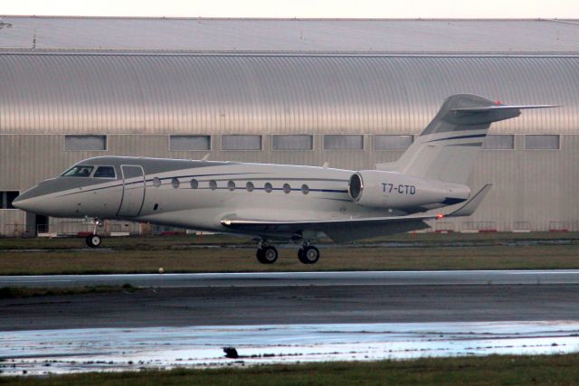 IAI Gulfstream G280 (T7-CTD) - On short finals for rwy 24 on 10-Nov-23 arriving from LEBL.