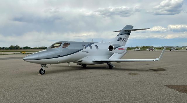 Honda HondaJet (N562DH)