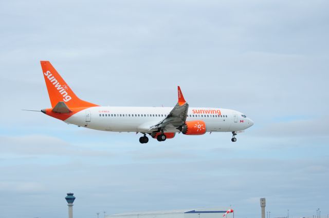 Boeing 737 MAX 8 (C-FMXA) - Landed at Toronto Pearson Airport at 14:04:16 EDT on 20220905.