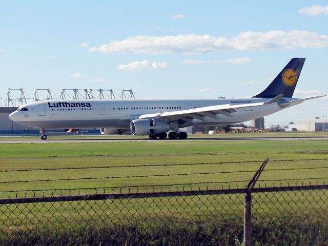 Airbus A330-300 (D-AIKR)