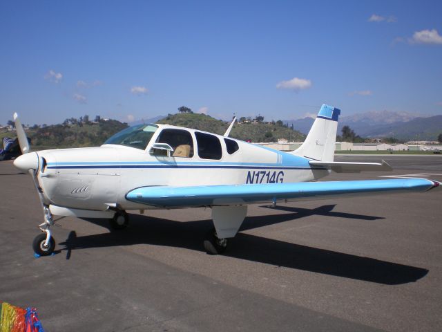 Beechcraft Bonanza (33) (N1714G)