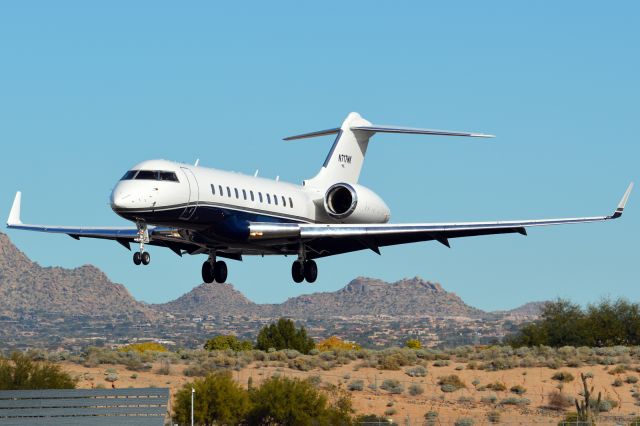 Bombardier Global 5000 (N717MK)