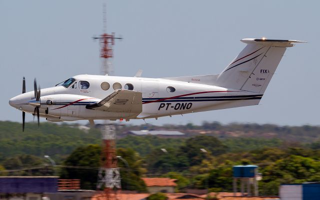 Beechcraft King Air F90 (PT-ONO)