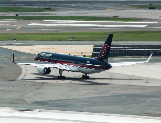 Boeing 757-200 (N757AF)