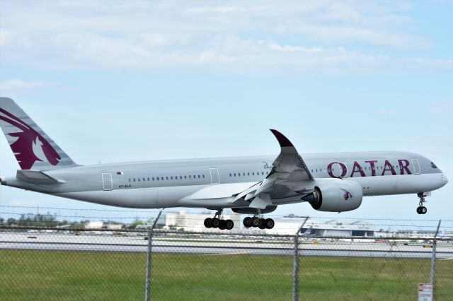 Airbus A350-900 (A7-ALH)