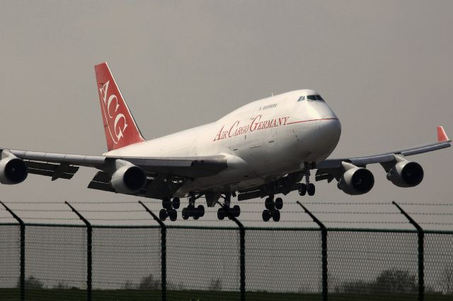 Boeing 747-400 (D-ACGA)