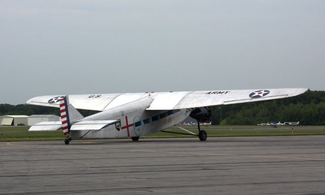 Ford Tri-Motor (N8419)