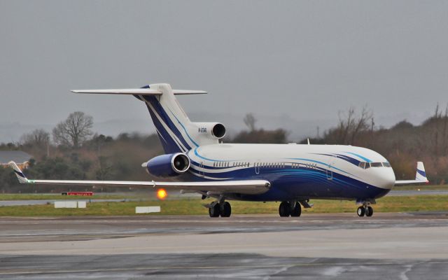 Boeing 727-100 (M-STAR) - starling aviation b727-200 m-star arriving in shannon this morning 1/12/15.