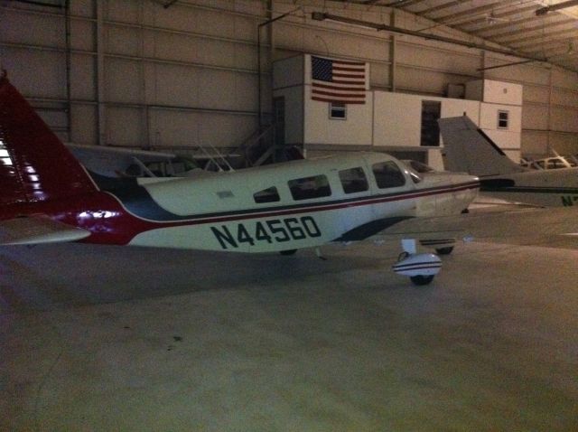 Piper Saratoga (N44560) - HANGAR