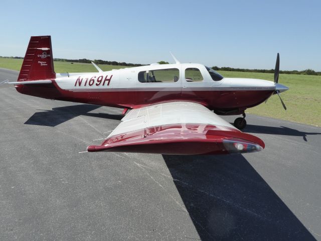 Mooney M-20 (N169H)