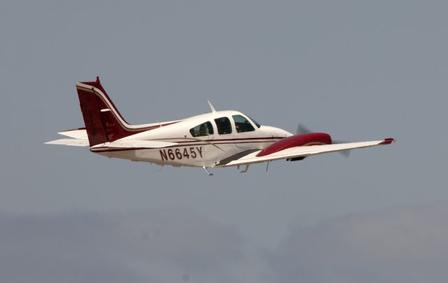 Beechcraft 55 Baron (N6645Y)