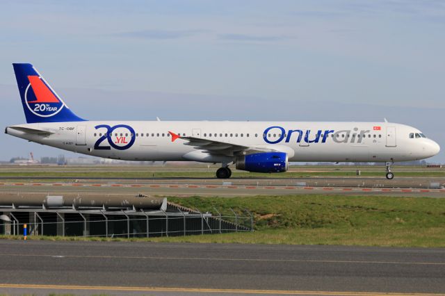 Boeing 737-800 (TC-OBF)