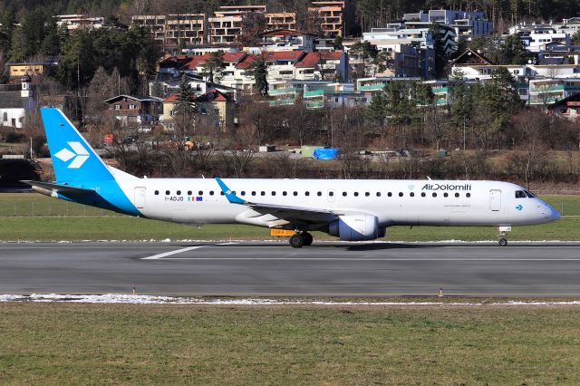 Embraer ERJ-190 (I-ADJO)