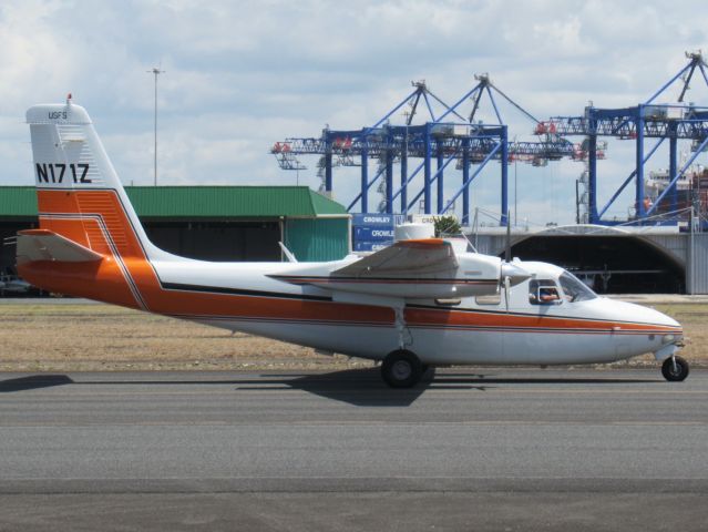 Aero Commander 500 (N171Z)