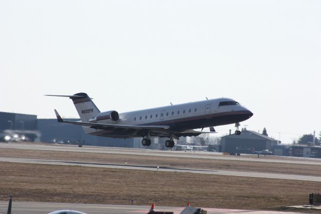 Canadair Regional Jet CRJ-200 (N500PR) - Departing runway 27