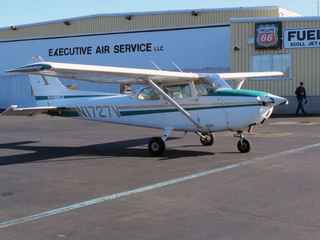 Cessna Skylane (N1727V)