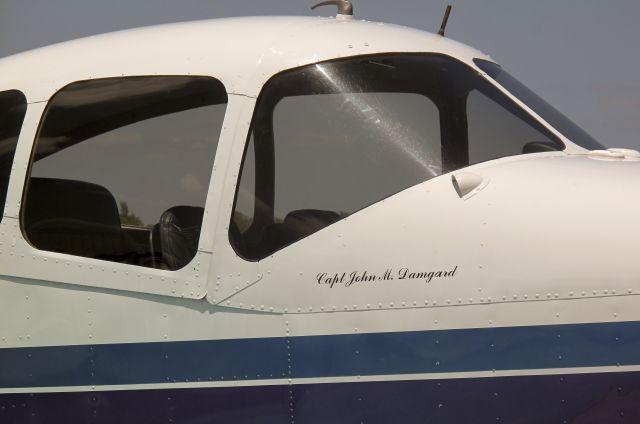 Beechcraft 35 Bonanza (N5692K)